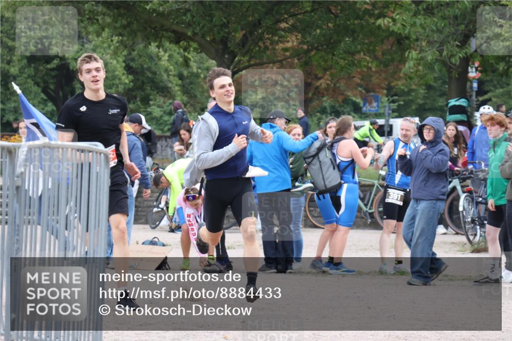 14.09.2025 - Stadtparktriathlon Strokosch-Dieckow http://msf.ph/oto/8884433 14.09.2025 10:38:28 Ziel 549 meine-sportfotos.de