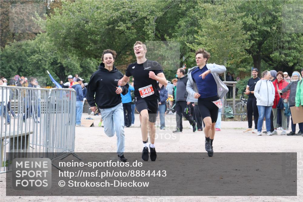 14.09.2025 - Stadtparktriathlon Strokosch-Dieckow http://msf.ph/oto/8884443 14.09.2025 10:38:30 Ziel 549 meine-sportfotos.de
