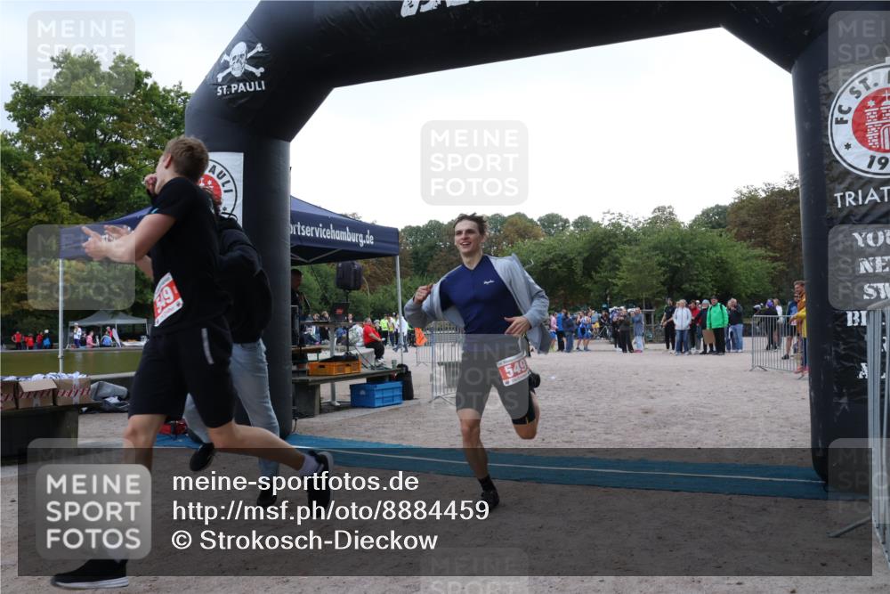 14.09.2025 - Stadtparktriathlon Strokosch-Dieckow http://msf.ph/oto/8884459 14.09.2025 10:38:32 Ziel 549 meine-sportfotos.de