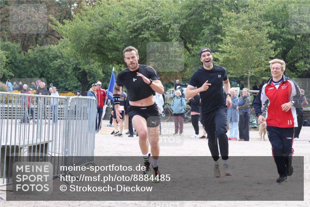 14.09.2025 - Stadtparktriathlon Strokosch-Dieckow http://msf.ph/oto/8884485 14.09.2025 10:39:50 Ziel 554 meine-sportfotos.de
