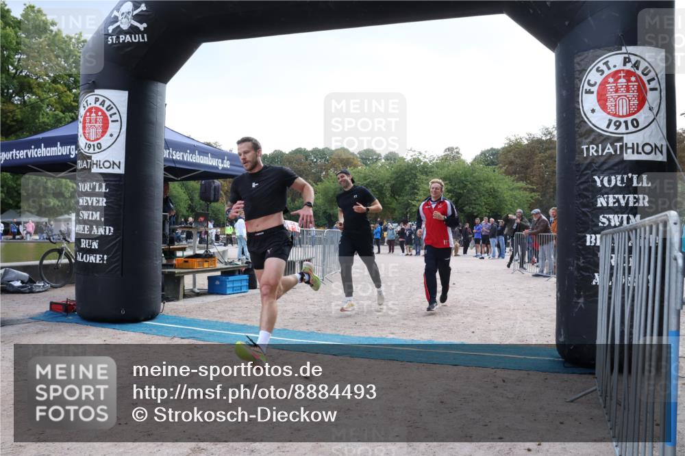 14.09.2025 - Stadtparktriathlon Strokosch-Dieckow http://msf.ph/oto/8884493 14.09.2025 10:39:52 Ziel 554 meine-sportfotos.de