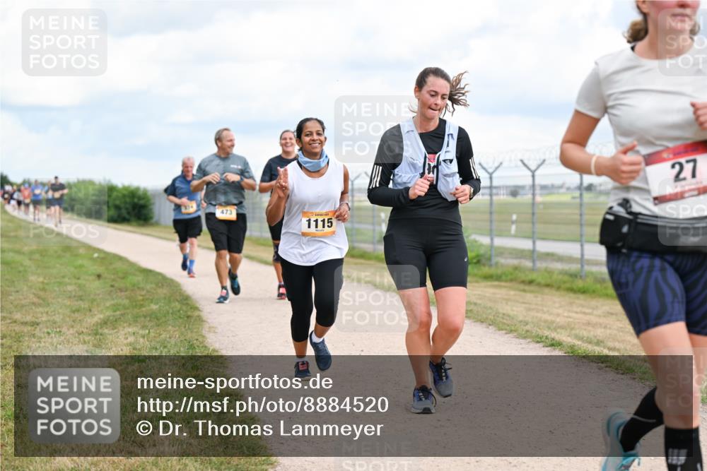 14.09.2025 - Airport Race Dr. Thomas Lammeyer http://msf.ph/oto/8884520 14.09.2025 12:39:15 Laufen 473, 1115, 27 meine-sportfotos.de