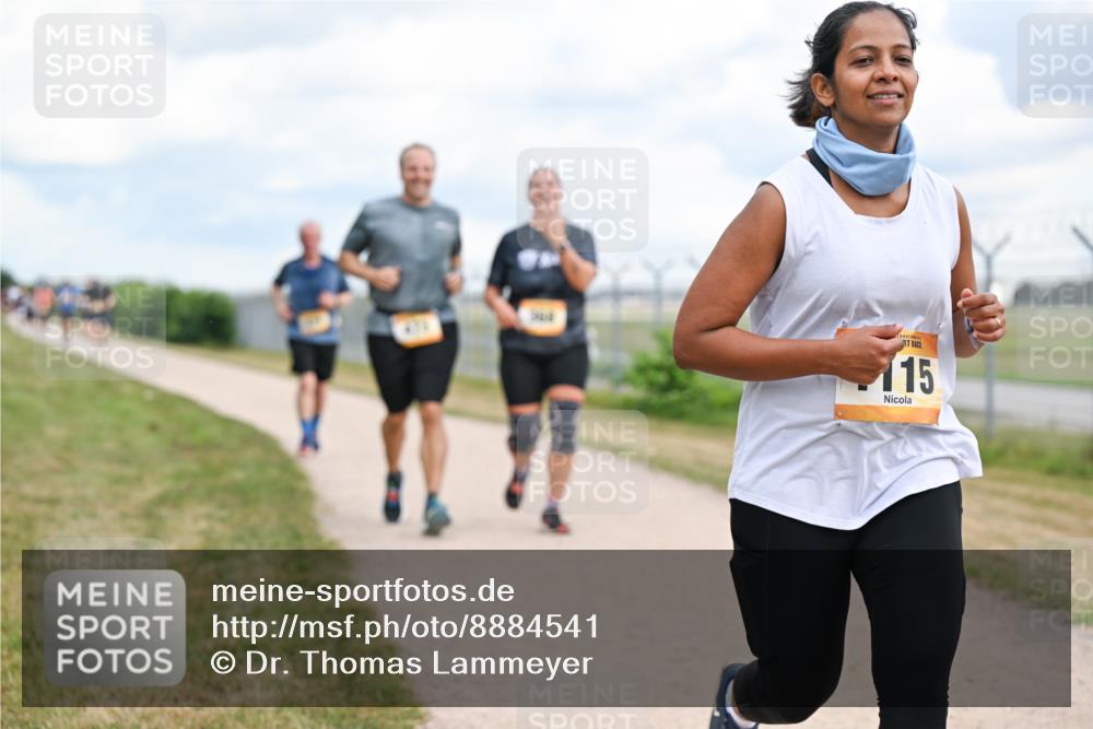 14.09.2025 - Airport Race Dr. Thomas Lammeyer http://msf.ph/oto/8884541 14.09.2025 12:39:16 Laufen 115 meine-sportfotos.de