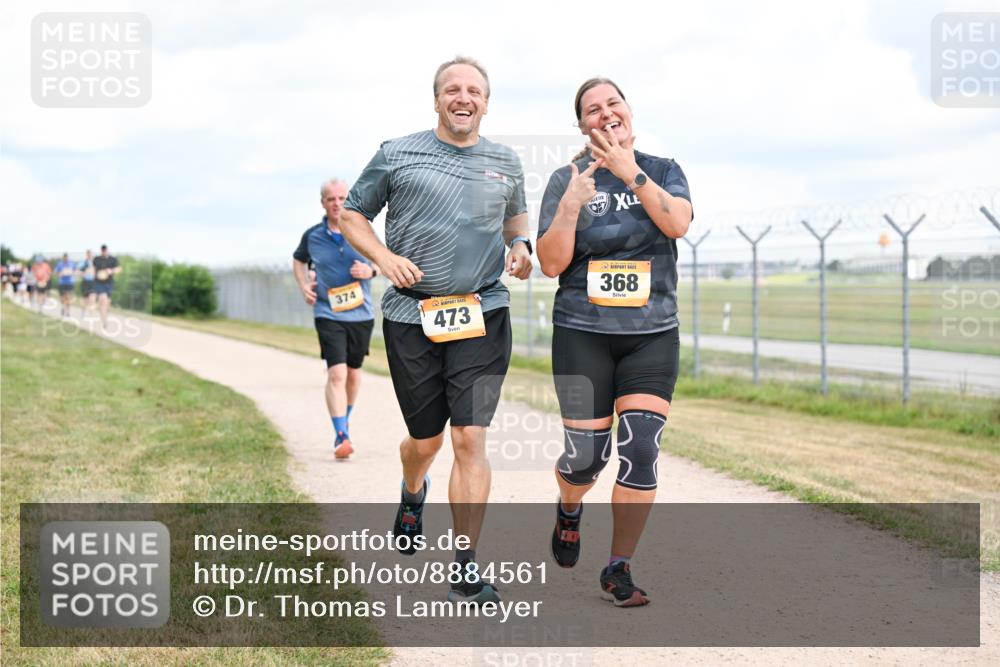 14.09.2025 - Airport Race Dr. Thomas Lammeyer http://msf.ph/oto/8884561 14.09.2025 12:39:18 Laufen 374, 473, 368 meine-sportfotos.de
