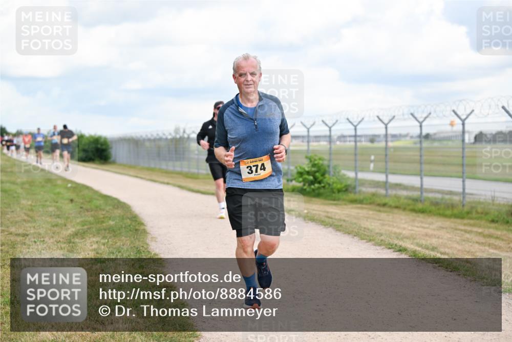 14.09.2025 - Airport Race Dr. Thomas Lammeyer http://msf.ph/oto/8884586 14.09.2025 12:39:20 Laufen 374 meine-sportfotos.de