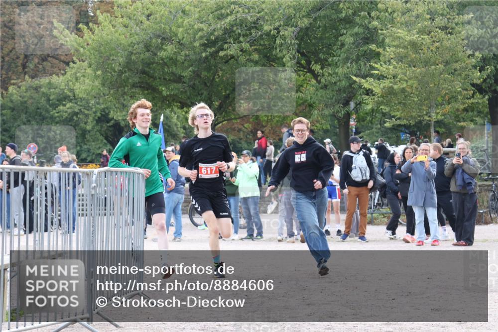14.09.2025 - Stadtparktriathlon Strokosch-Dieckow http://msf.ph/oto/8884606 14.09.2025 10:47:31 Ziel 617 meine-sportfotos.de