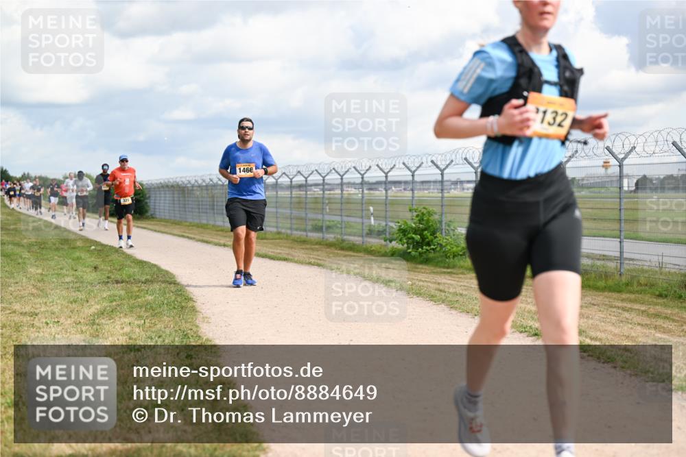 14.09.2025 - Airport Race Dr. Thomas Lammeyer http://msf.ph/oto/8884649 14.09.2025 12:39:37 Laufen 1466, 132 meine-sportfotos.de