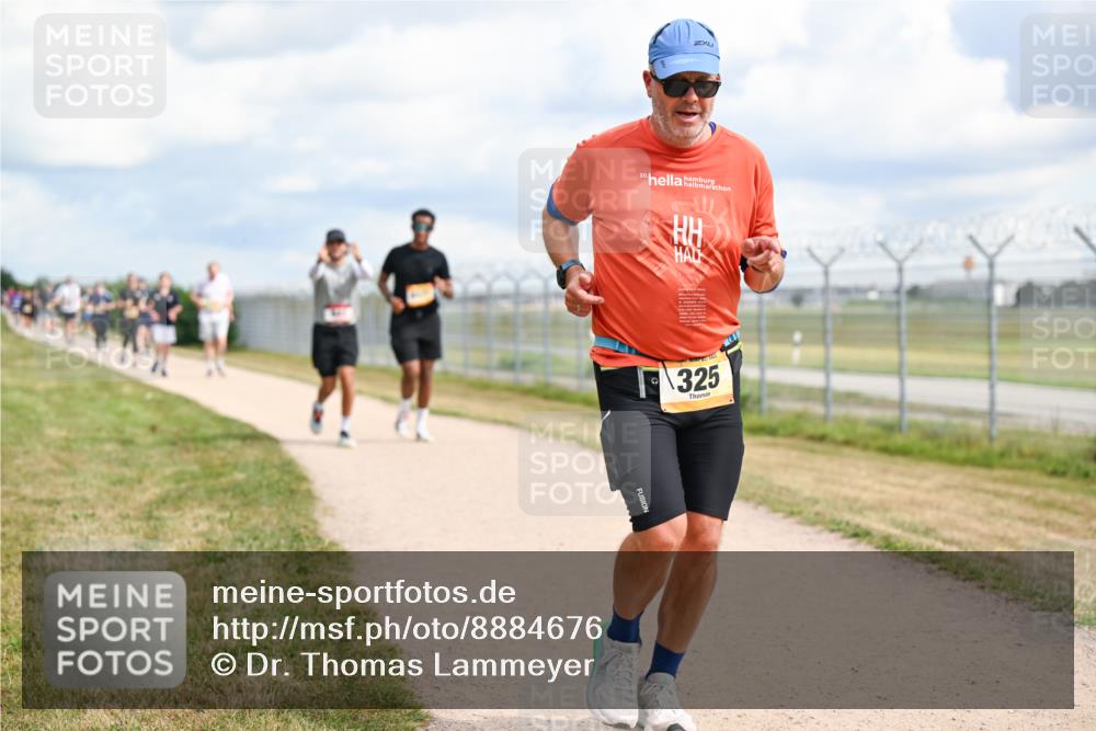 14.09.2025 - Airport Race Dr. Thomas Lammeyer http://msf.ph/oto/8884676 14.09.2025 12:39:46 Laufen 30, 0, 325 meine-sportfotos.de