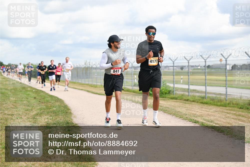 14.09.2025 - Airport Race Dr. Thomas Lammeyer http://msf.ph/oto/8884692 14.09.2025 12:39:50 Laufen 841, 4177 meine-sportfotos.de