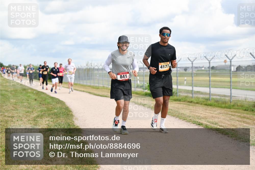 14.09.2025 - Airport Race Dr. Thomas Lammeyer http://msf.ph/oto/8884696 14.09.2025 12:39:50 Laufen 4177, 841 meine-sportfotos.de