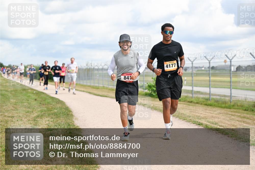 14.09.2025 - Airport Race Dr. Thomas Lammeyer http://msf.ph/oto/8884700 14.09.2025 12:39:50 Laufen 841, 4177 meine-sportfotos.de