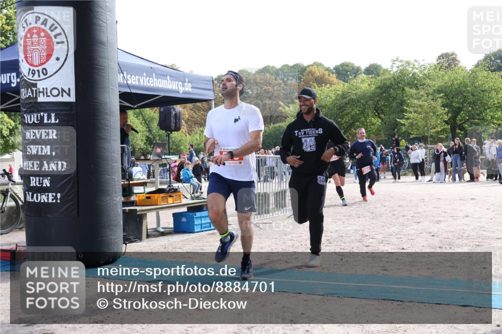 14.09.2025 - Stadtparktriathlon Strokosch-Dieckow http://msf.ph/oto/8884701 14.09.2025 10:52:09 Ziel 576, 594 meine-sportfotos.de