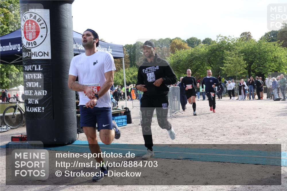 14.09.2025 - Stadtparktriathlon Strokosch-Dieckow http://msf.ph/oto/8884703 14.09.2025 10:52:09 Ziel 576, 594 meine-sportfotos.de
