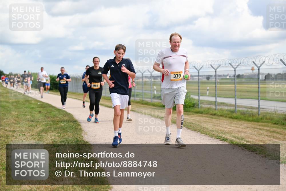 14.09.2025 - Airport Race Dr. Thomas Lammeyer http://msf.ph/oto/8884748 14.09.2025 12:39:57 Laufen 965, 370 meine-sportfotos.de
