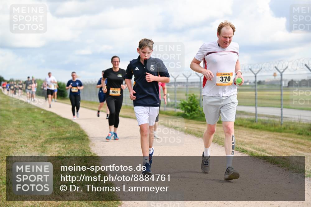 14.09.2025 - Airport Race Dr. Thomas Lammeyer http://msf.ph/oto/8884761 14.09.2025 12:39:58 Laufen 965, 370 meine-sportfotos.de