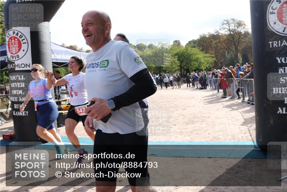 14.09.2025 - Stadtparktriathlon Strokosch-Dieckow http://msf.ph/oto/8884793 14.09.2025 10:54:59 Ziel 547, 550 meine-sportfotos.de