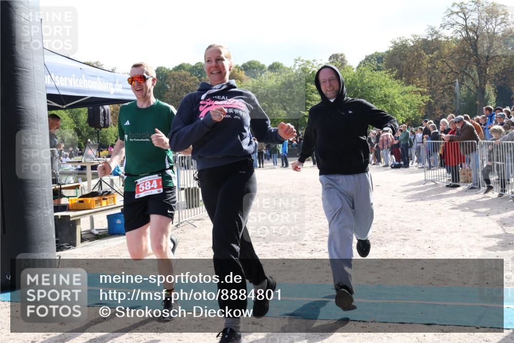 14.09.2025 - Stadtparktriathlon Strokosch-Dieckow http://msf.ph/oto/8884801 14.09.2025 10:55:12 Ziel 584 meine-sportfotos.de