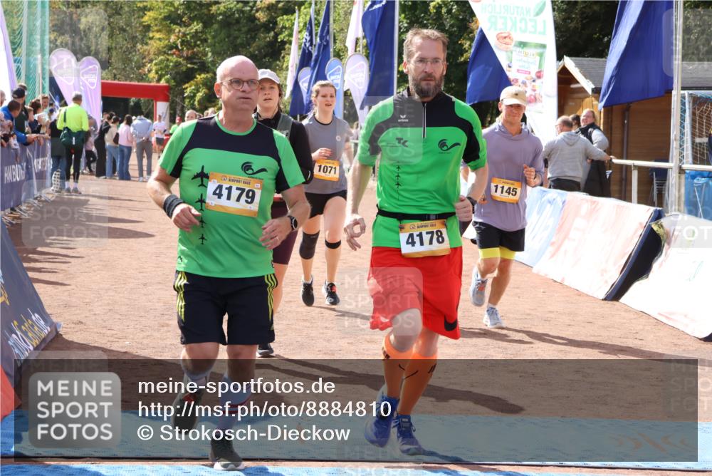 14.09.2025 - Airport Race Strokosch-Dieckow http://msf.ph/oto/8884810 14.09.2025 12:48:45 Ziel 142, 972, 1071, 1145, 1490, 1653, 1790, 1856, 1963, 4178, 4179 meine-sportfotos.de
