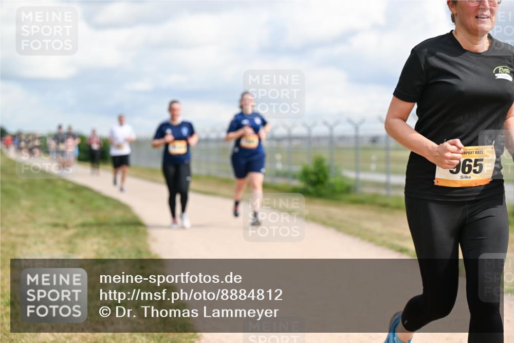 14.09.2025 - Airport Race Dr. Thomas Lammeyer http://msf.ph/oto/8884812 14.09.2025 12:40:01 Laufen 65 meine-sportfotos.de