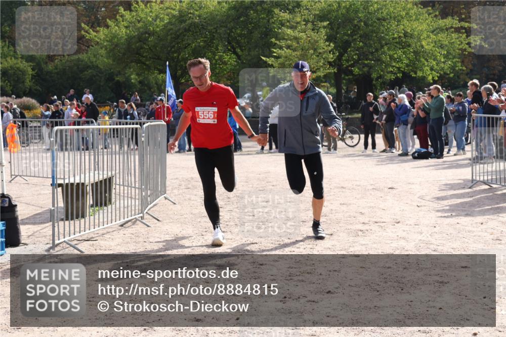 14.09.2025 - Stadtparktriathlon Strokosch-Dieckow http://msf.ph/oto/8884815 14.09.2025 10:55:31 Ziel 556, 606 meine-sportfotos.de
