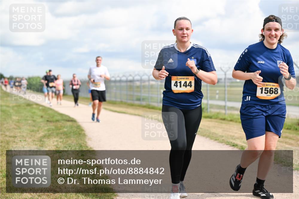 14.09.2025 - Airport Race Dr. Thomas Lammeyer http://msf.ph/oto/8884842 14.09.2025 12:40:04 Laufen 4144, 1568 meine-sportfotos.de