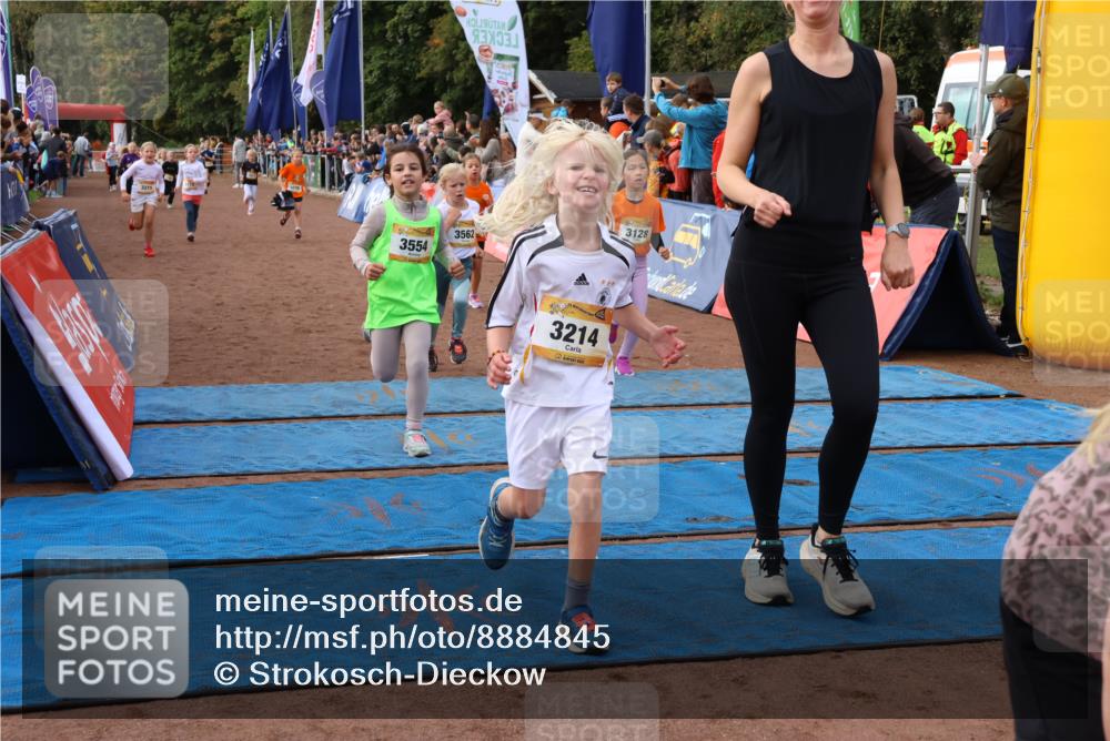 14.09.2025 - Airport Race Strokosch-Dieckow http://msf.ph/oto/8884845 14.09.2025 10:29:17 Ziel 3027, 3039, 3064, 3066, 3077, 3096, 3113, 3114, 3128, 3194, 3214, 3215, 3221, 3235, 3496, 3554, 3562, 3733 meine-sportfotos.de