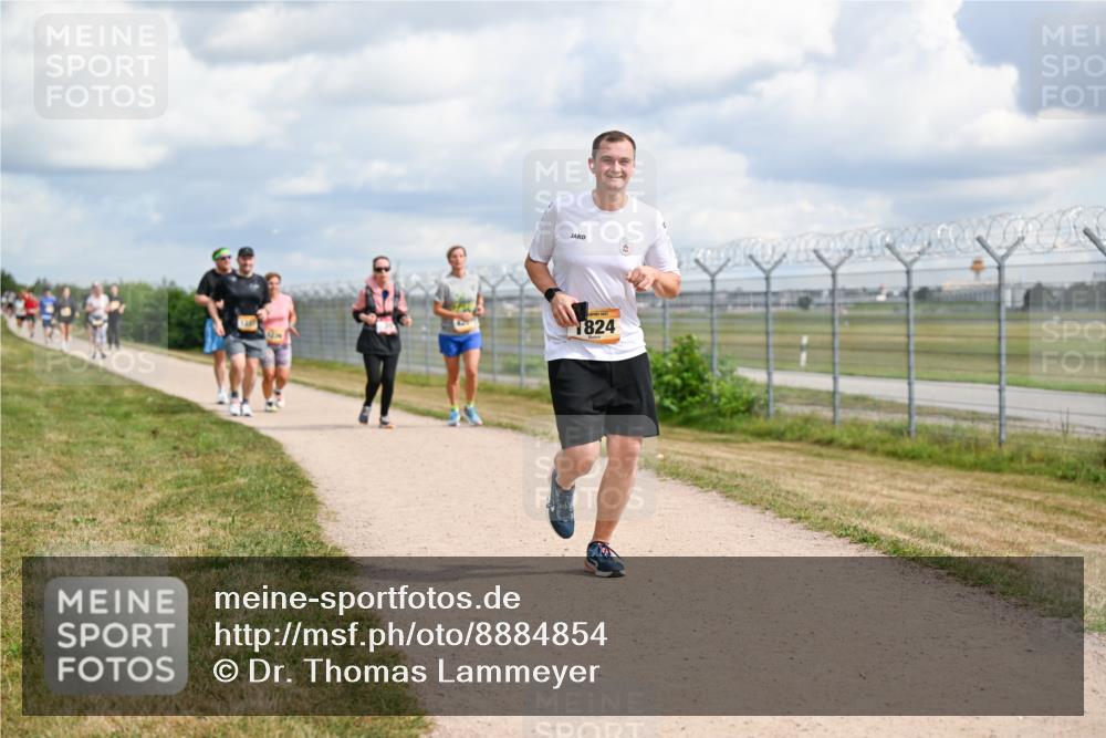 14.09.2025 - Airport Race Dr. Thomas Lammeyer http://msf.ph/oto/8884854 14.09.2025 12:40:07 Laufen 1824 meine-sportfotos.de