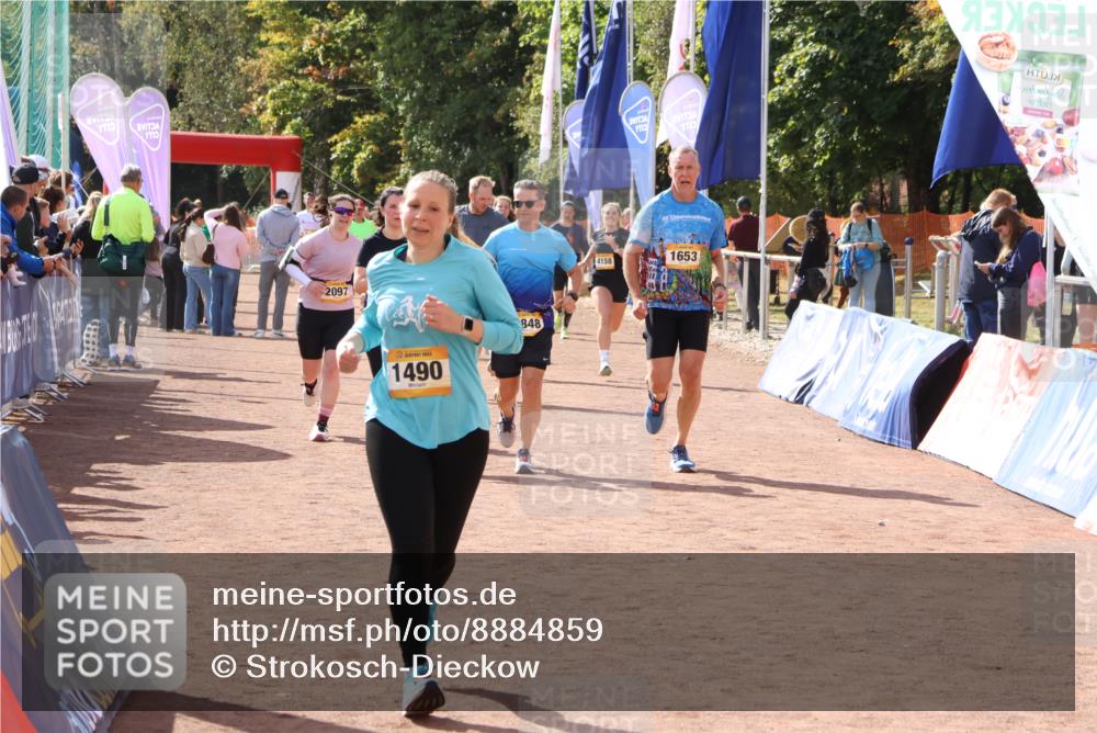 14.09.2025 - Airport Race Strokosch-Dieckow http://msf.ph/oto/8884859 14.09.2025 12:48:50 Ziel 142, 835, 1071, 1145, 1490, 1653, 1847, 1848, 2097, 4158, 4159 meine-sportfotos.de