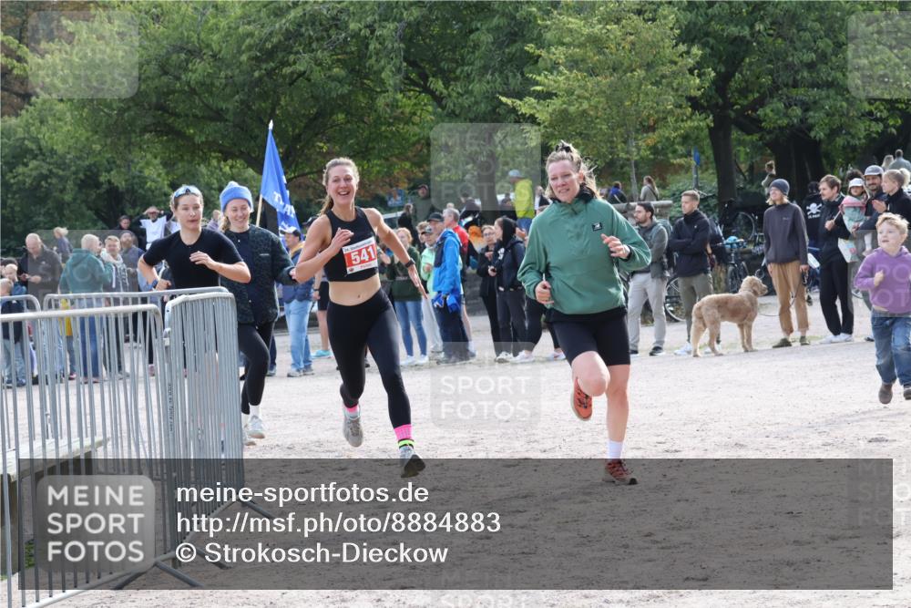 14.09.2025 - Stadtparktriathlon Strokosch-Dieckow http://msf.ph/oto/8884883 14.09.2025 10:57:29 Ziel 524, 541, 611 meine-sportfotos.de