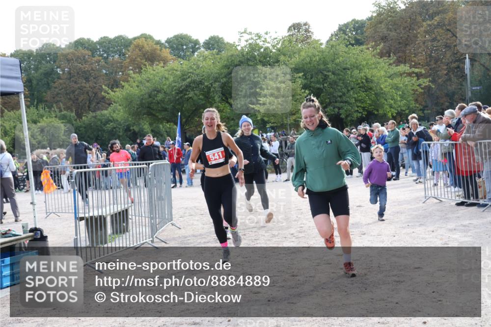 14.09.2025 - Stadtparktriathlon Strokosch-Dieckow http://msf.ph/oto/8884889 14.09.2025 10:57:30 Ziel 524, 541, 611 meine-sportfotos.de