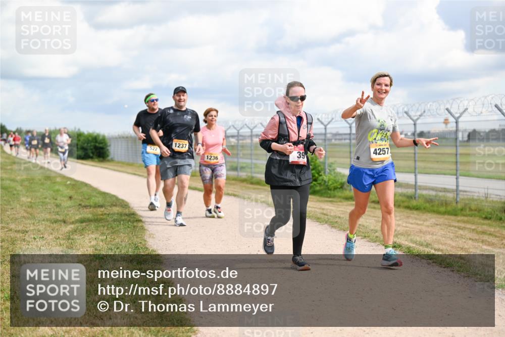 14.09.2025 - Airport Race Dr. Thomas Lammeyer http://msf.ph/oto/8884897 14.09.2025 12:40:12 Laufen 522, 1237, 39, 1236, 4257 meine-sportfotos.de