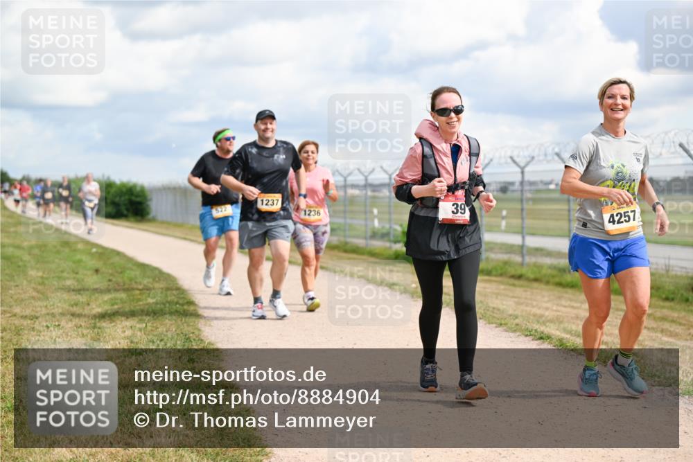 14.09.2025 - Airport Race Dr. Thomas Lammeyer http://msf.ph/oto/8884904 14.09.2025 12:40:13 Laufen 1237, 522, 1236, 39, 4257, 10 meine-sportfotos.de