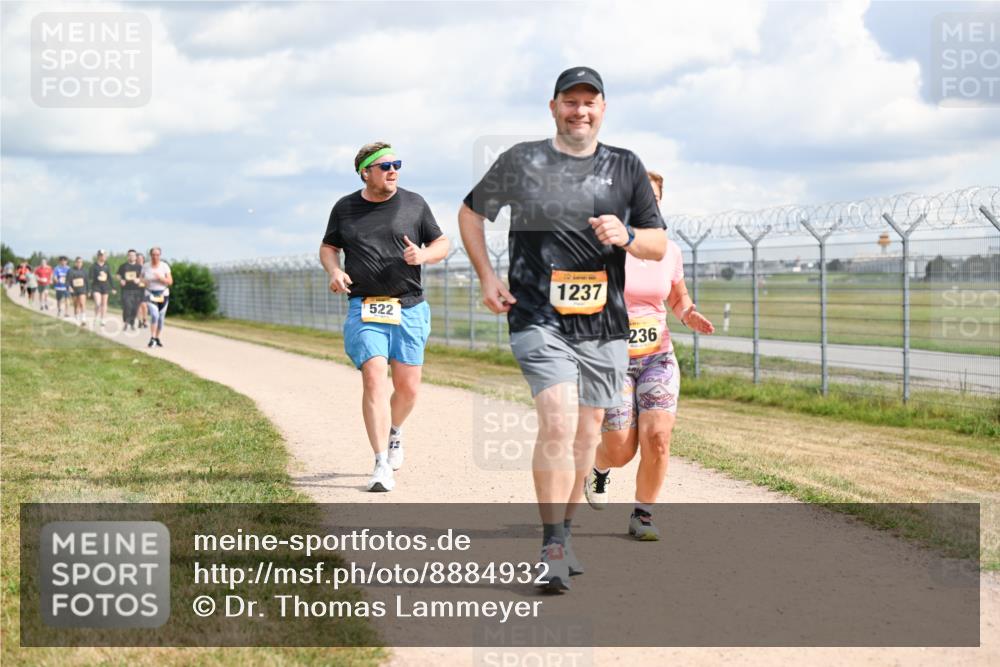 14.09.2025 - Airport Race Dr. Thomas Lammeyer http://msf.ph/oto/8884932 14.09.2025 12:40:15 Laufen 522, 1237, 236 meine-sportfotos.de