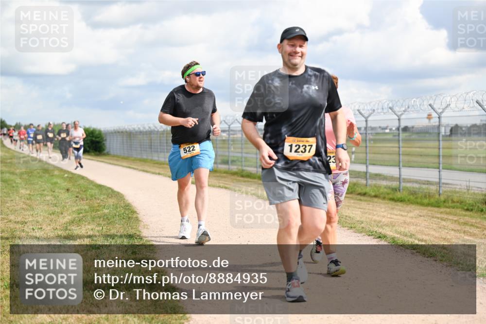 14.09.2025 - Airport Race Dr. Thomas Lammeyer http://msf.ph/oto/8884935 14.09.2025 12:40:15 Laufen 522, 1237, 23 meine-sportfotos.de