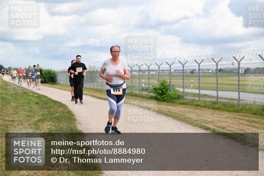 14.09.2025 - Airport Race Dr. Thomas Lammeyer http://msf.ph/oto/8884980 14.09.2025 12:40:25 Laufen 1263, 614 meine-sportfotos.de