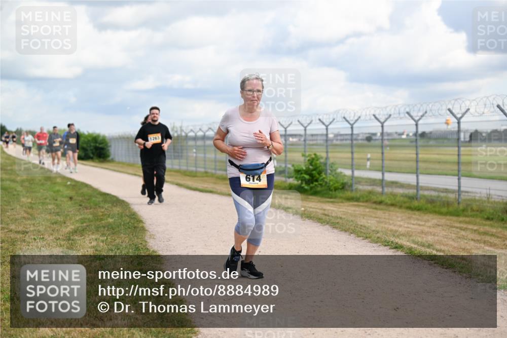 14.09.2025 - Airport Race Dr. Thomas Lammeyer http://msf.ph/oto/8884989 14.09.2025 12:40:26 Laufen 1263, 614 meine-sportfotos.de