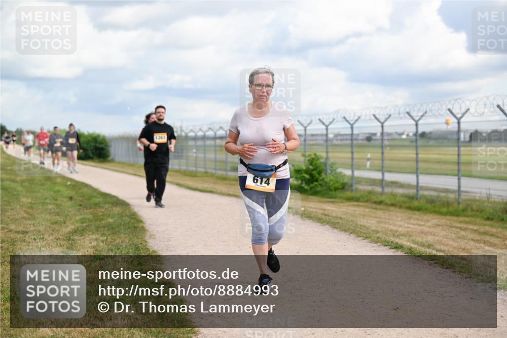 14.09.2025 - Airport Race Dr. Thomas Lammeyer http://msf.ph/oto/8884993 14.09.2025 12:40:26 Laufen 1263, 614 meine-sportfotos.de
