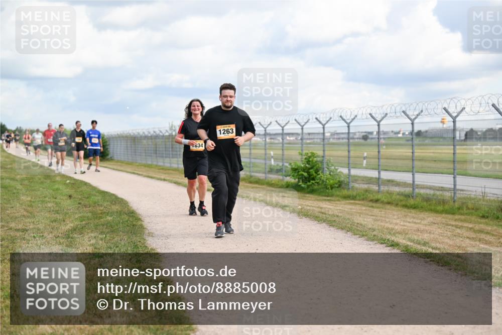 14.09.2025 - Airport Race Dr. Thomas Lammeyer http://msf.ph/oto/8885008 14.09.2025 12:40:28 Laufen 634, 1263 meine-sportfotos.de