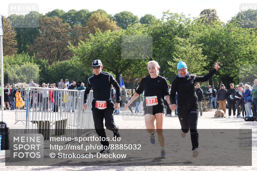 14.09.2025 - Stadtparktriathlon Strokosch-Dieckow http://msf.ph/oto/8885032 14.09.2025 11:00:03 Ziel 525, 577 meine-sportfotos.de