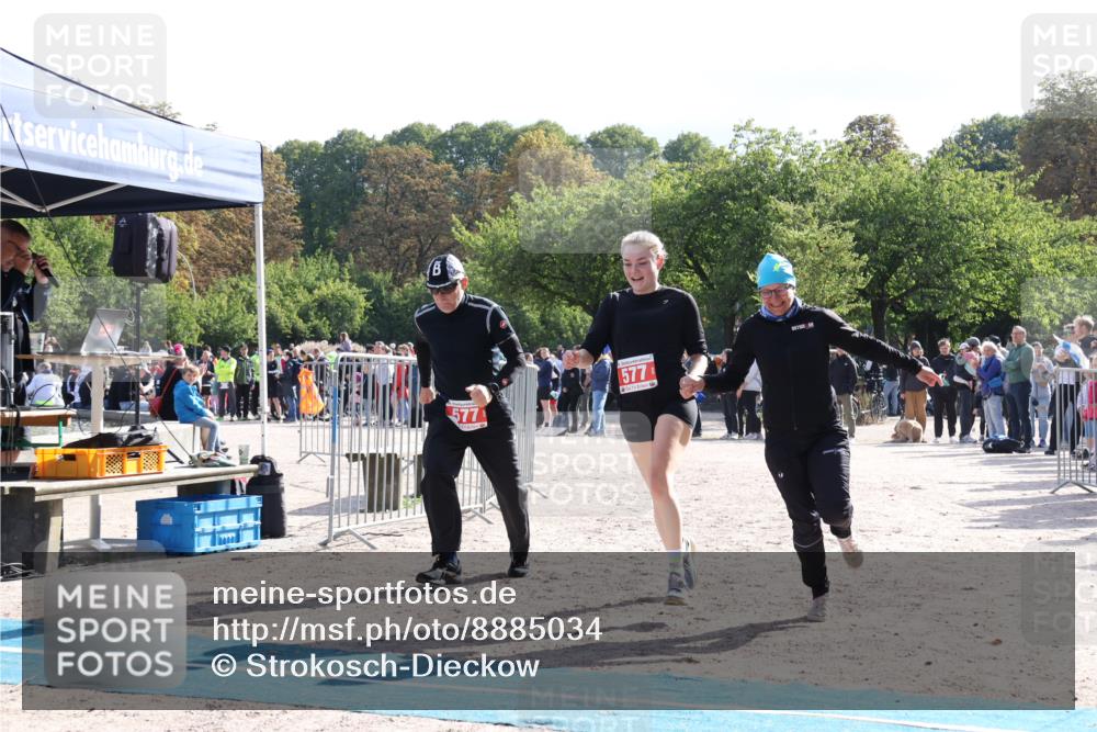 14.09.2025 - Stadtparktriathlon Strokosch-Dieckow http://msf.ph/oto/8885034 14.09.2025 11:00:03 Ziel 525, 577 meine-sportfotos.de