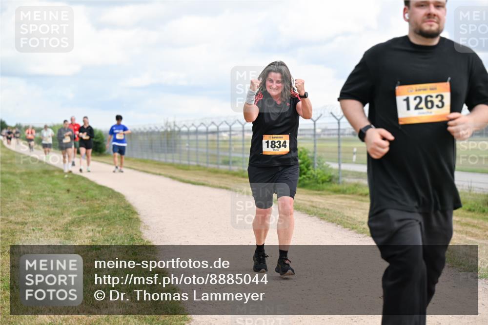 14.09.2025 - Airport Race Dr. Thomas Lammeyer http://msf.ph/oto/8885044 14.09.2025 12:40:31 Laufen 1834, 1263 meine-sportfotos.de