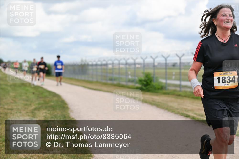14.09.2025 - Airport Race Dr. Thomas Lammeyer http://msf.ph/oto/8885064 14.09.2025 12:40:33 Laufen 1834 meine-sportfotos.de