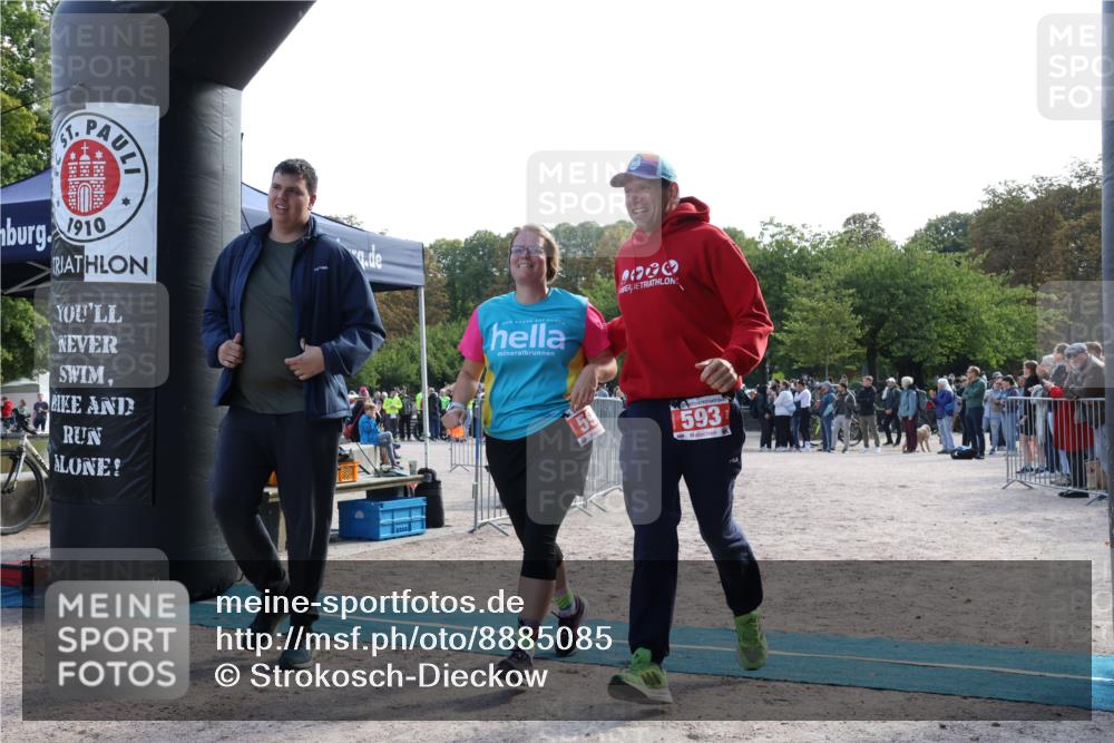 14.09.2025 - Stadtparktriathlon Strokosch-Dieckow http://msf.ph/oto/8885085 14.09.2025 11:02:14 Ziel 593 meine-sportfotos.de