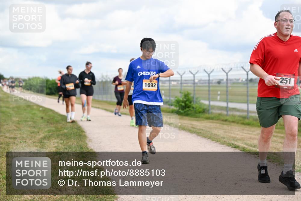 14.09.2025 - Airport Race Dr. Thomas Lammeyer http://msf.ph/oto/8885103 14.09.2025 12:40:44 Laufen 24, 1692, 251 meine-sportfotos.de