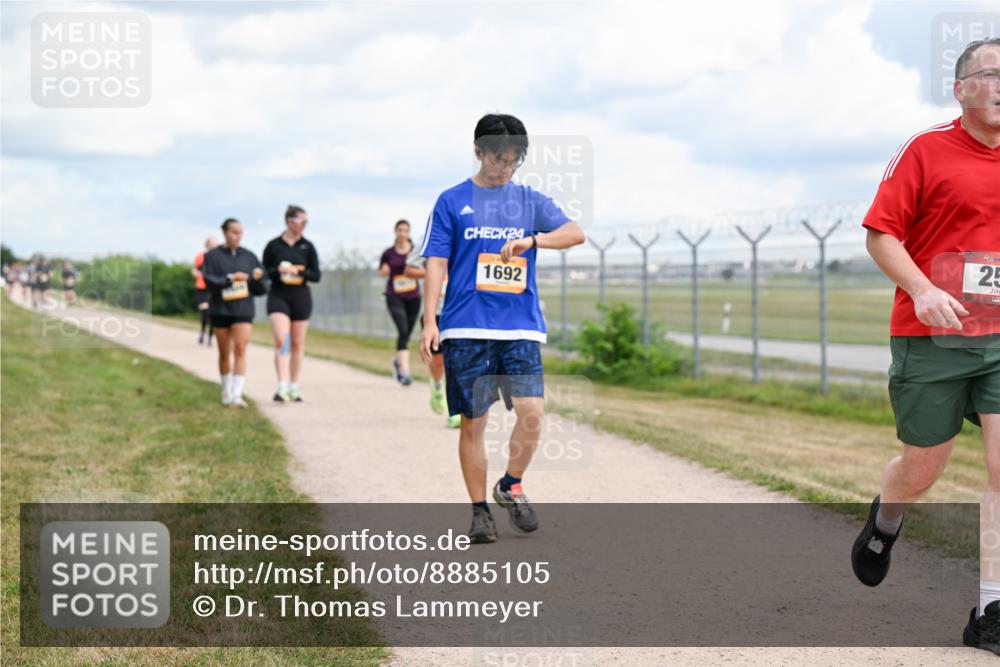 14.09.2025 - Airport Race Dr. Thomas Lammeyer http://msf.ph/oto/8885105 14.09.2025 12:40:45 Laufen 24, 1692, 25 meine-sportfotos.de