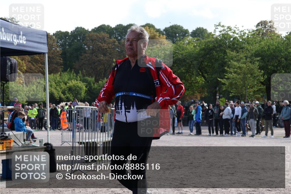 14.09.2025 - Stadtparktriathlon Strokosch-Dieckow http://msf.ph/oto/8885116 14.09.2025 11:02:36 Ziel 619 meine-sportfotos.de