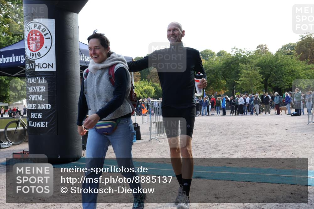 14.09.2025 - Stadtparktriathlon Strokosch-Dieckow http://msf.ph/oto/8885137 14.09.2025 11:02:42 Ziel  meine-sportfotos.de