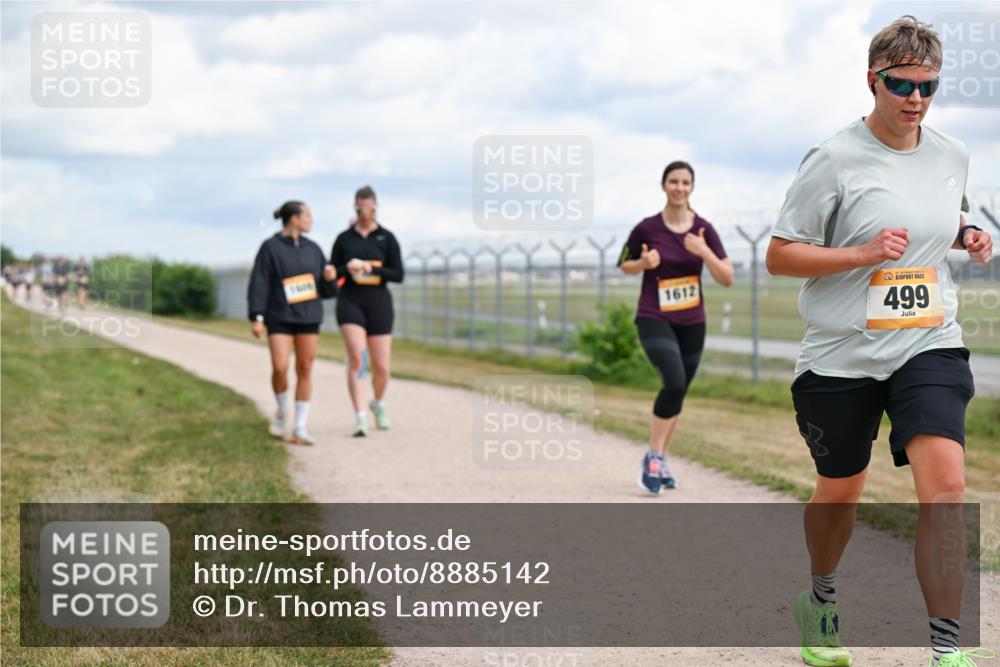 14.09.2025 - Airport Race Dr. Thomas Lammeyer http://msf.ph/oto/8885142 14.09.2025 12:40:48 Laufen 1612, 499 meine-sportfotos.de