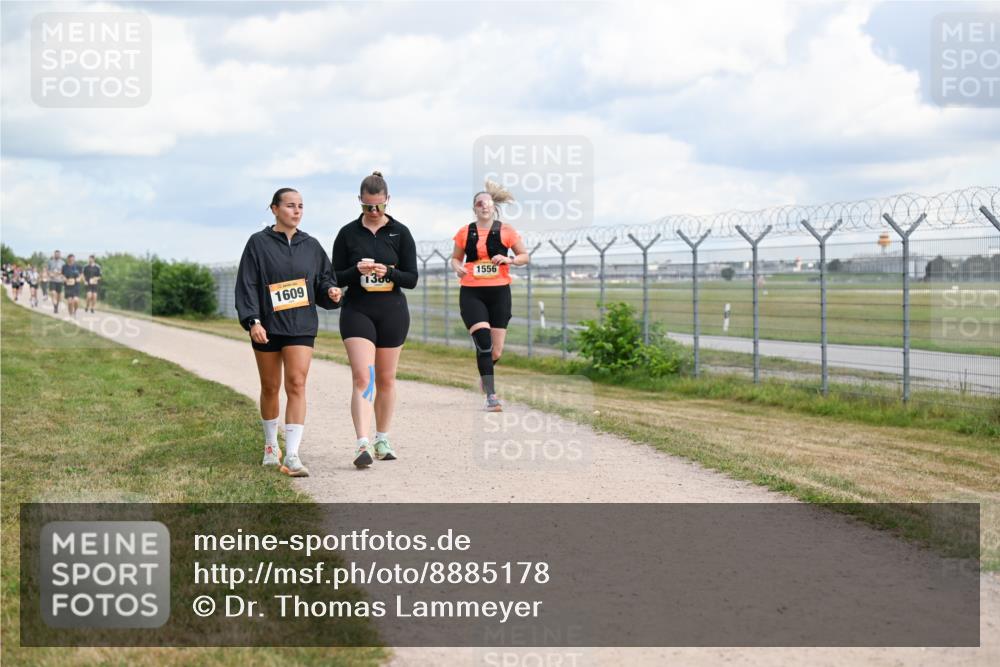 14.09.2025 - Airport Race Dr. Thomas Lammeyer http://msf.ph/oto/8885178 14.09.2025 12:40:51 Laufen 1609, 1386, 1556 meine-sportfotos.de