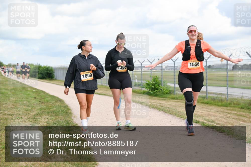 14.09.2025 - Airport Race Dr. Thomas Lammeyer http://msf.ph/oto/8885187 14.09.2025 12:40:54 Laufen 1609, 1380, 1556 meine-sportfotos.de